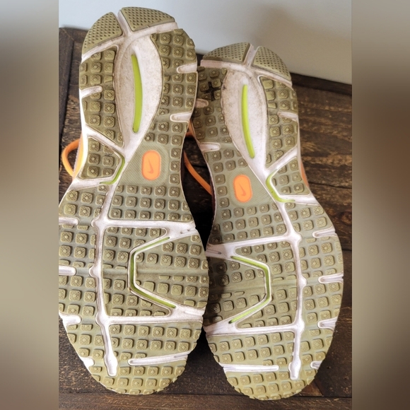 Womens Nike Sneakers - Picture 10 of 12